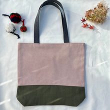 Load image into Gallery viewer, Tote bag. Dusty pink cotton canvas and waxed linen tote.