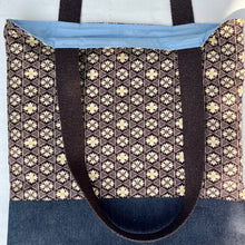 Load image into Gallery viewer, Tote bag. Vintage Japanese kimono fabric with an indigo blue cotton bottom.