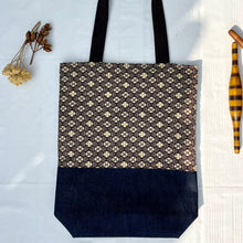 Load image into Gallery viewer, Tote bag. Vintage Japanese kimono fabric with an indigo blue cotton bottom.