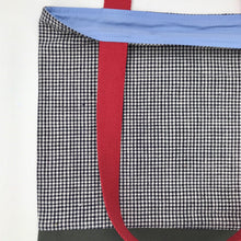 Load image into Gallery viewer, Tote bag. Vintage Chinese cotton fabric from the 1960s. Handwoven and hand-loomed. Khaki green cotton canvas bottom.