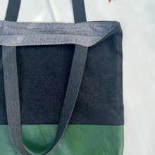 Load image into Gallery viewer, Tote bag. Dark grey wool tote with a green leather round bottom.