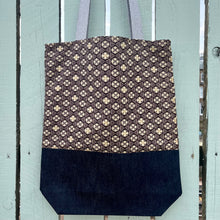 Load image into Gallery viewer, Tote bag. Vintage Japanese kimono fabric with an indigo blue cotton bottom.
