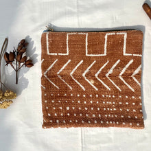Load image into Gallery viewer, Brown Mudcloth fabric and leather pouch. 2-material Pouch with YKK zip. Zippered purse. Zippered pouch.
