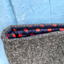Load image into Gallery viewer, Tote bag. Grey wool tote with a two-colour blue and purple leather round bottom.
