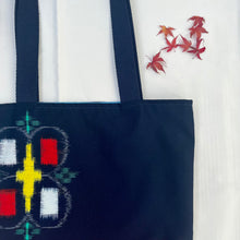 Load image into Gallery viewer, Tote bag. Vintage Japanese kimono fabric with a red bonded denim bottom.
