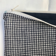 Load image into Gallery viewer, Vintage Chinese woven fabric Pouch with zip. Zippered purse. Zippered pouch. YKK zipper.
